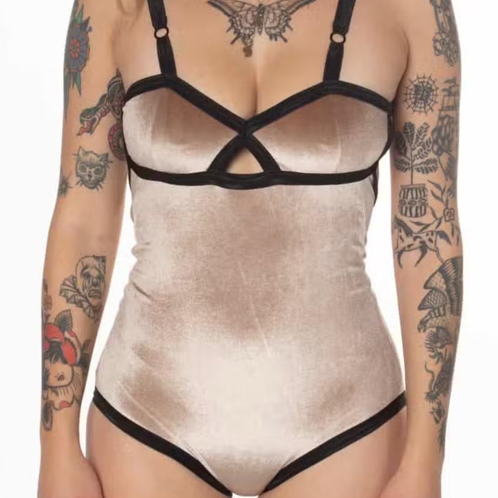 Solstice Intimates Velvet Bodysuit - Picture 2 of 2